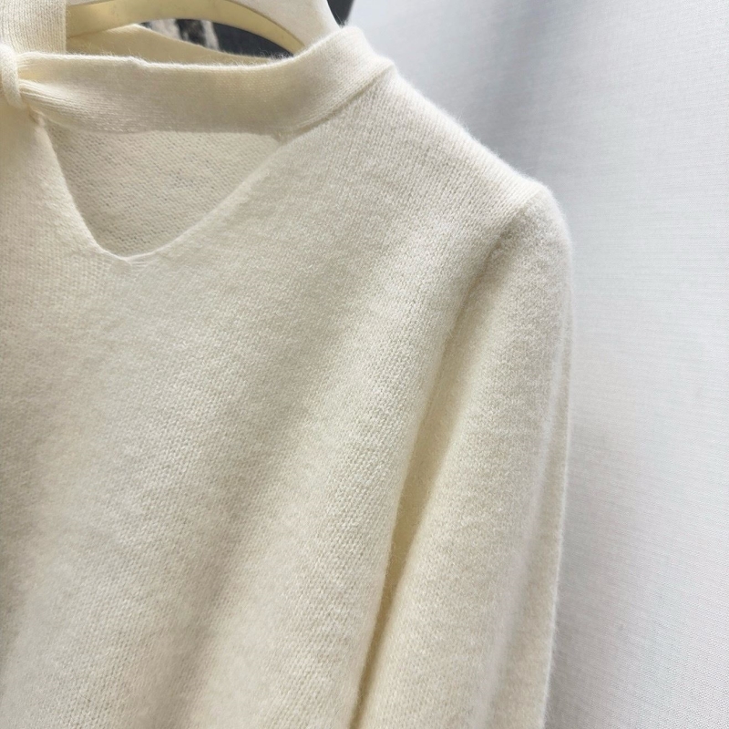 chr1st1an D10r sweaters